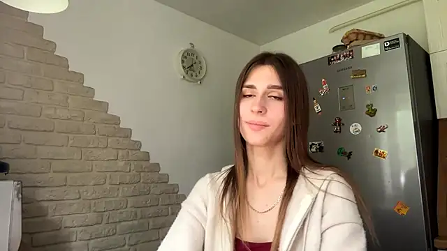 ZaraGuyette Chat XXX in diretta