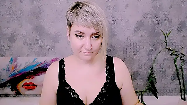 Djullia Chat XXX in diretta