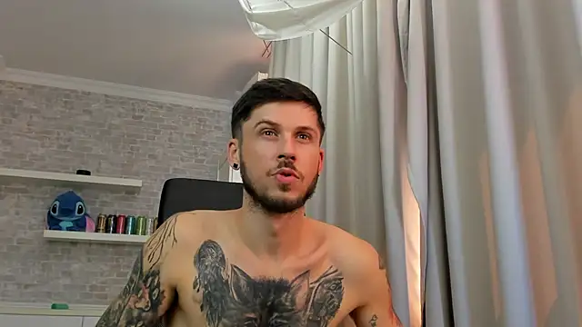 JonahShaw live XXX chat