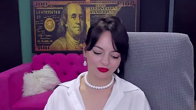 BellaRowan Chat XXX in diretta