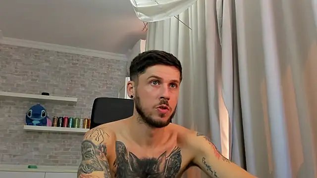 JonahShaw Live XXX-chat