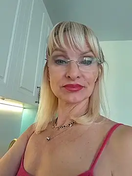 MMeganFox's Live XXX Chat