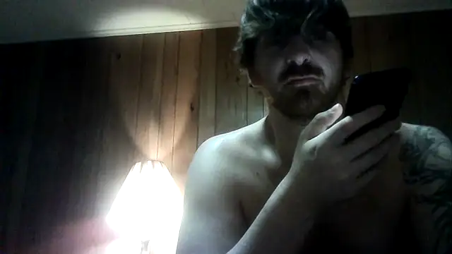 WyattL96's Live XXX Chat