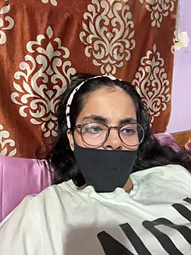 Chat +18 de Sandhya_77 ao vivo