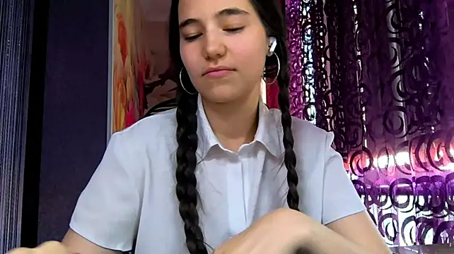 TabethaTeplica Adlı Modelin Canlı XXX Sohbeti