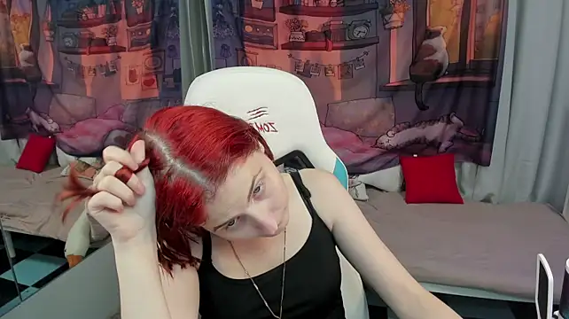Chat +18 de KiraElwood ao vivo
