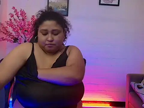Ayliinn_ Live XXX-Chat