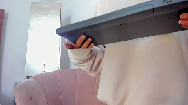 MiaLauren_ 라이브 XXX 채팅