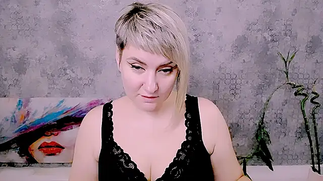 Djullia Live XXX Chat