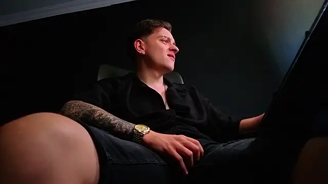 FelixStarkk Adlı Modelin Canlı XXX Sohbeti