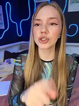 MilaMoone Live XXX-Chat