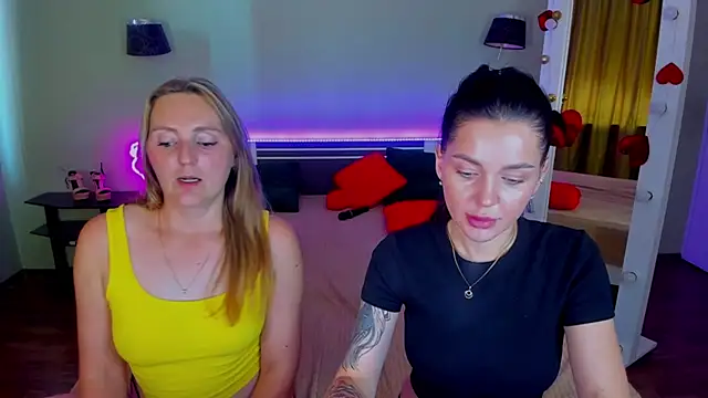 XXX chat uživo modela MagicEyess