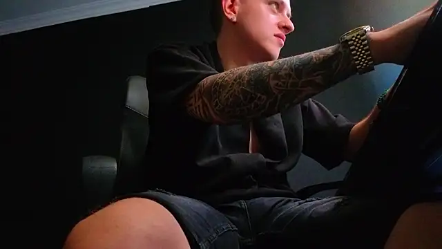 FelixStarkk live XXX chat