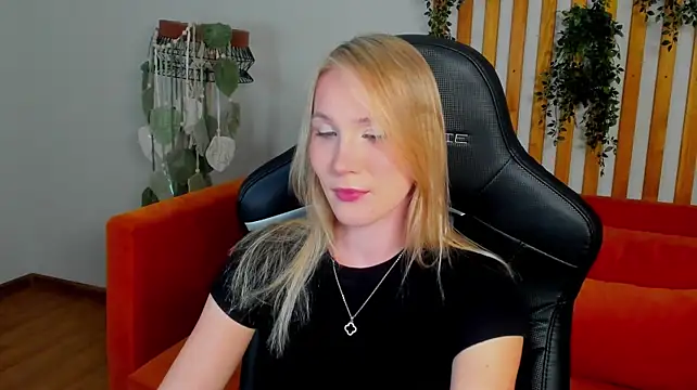 ElaraVoltage Live XXX-Chat