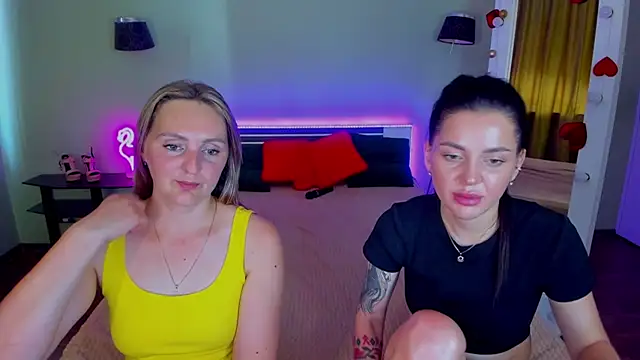 XXX chat uživo modela MagicEyess