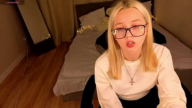 mollyy_snow's Live XXX Chat