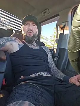 Beardedtattood's Live XXX Chat