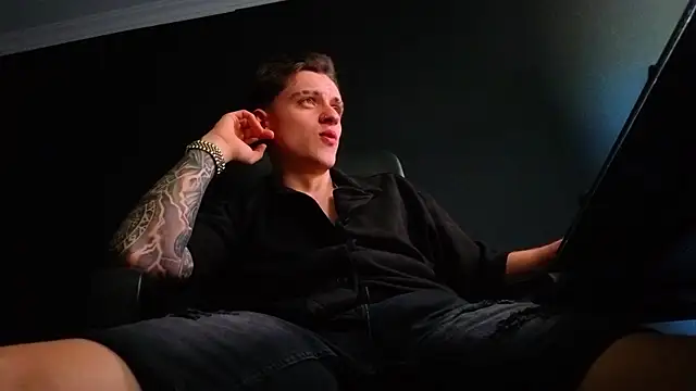 FelixStarkk's Live XXX Chat