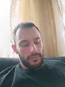 XXX chat uživo modela DanielRambo1989