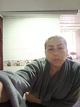 maynor_1998's Live XXX Chat