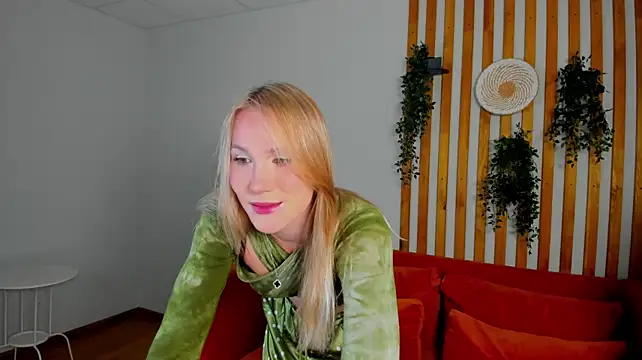 ElaraVoltage Obrolan Langsung XXX