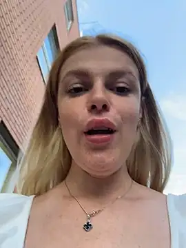 HarrietDart Adlı Modelin Canlı XXX Sohbeti