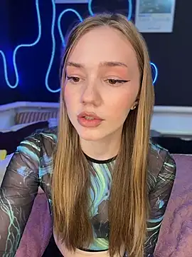 MilaMoonen Live XXX chat