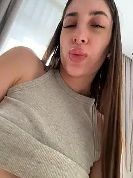 BOOMFOXY's Live XXX Chat