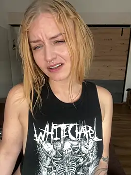צ'אט XXX בשידור חי של CherryyCheeks