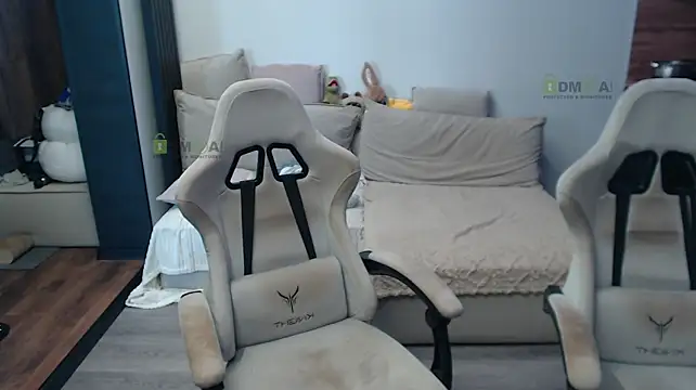 Sunny-Girl1's Live XXX Chat