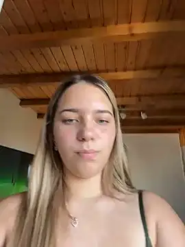 Naomi-Klein's Live XXX Chat