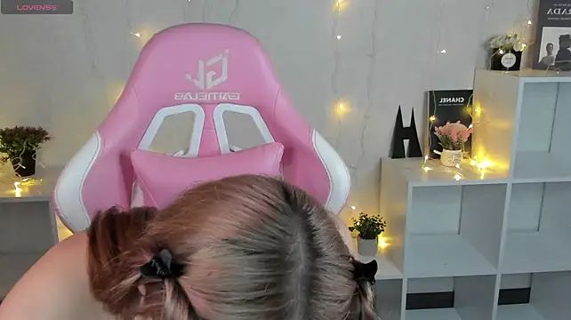 Czat XXX na żywo – BabySunsh1ne_