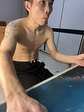 gutou001's Live XXX Chat
