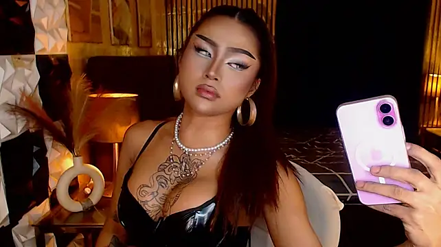 Chat +18 de MassiveCockTrans ao vivo