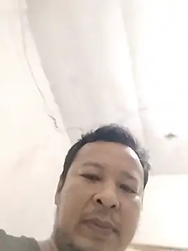 TriaEru69 在線直播表演