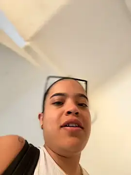 JuanitaMore01 – Live XXX-chat