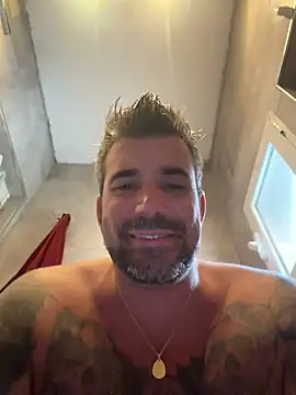 Chat XXX en directo de RhinalSquad
