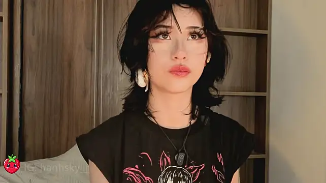 HannahSky_ Live XXX Chat
