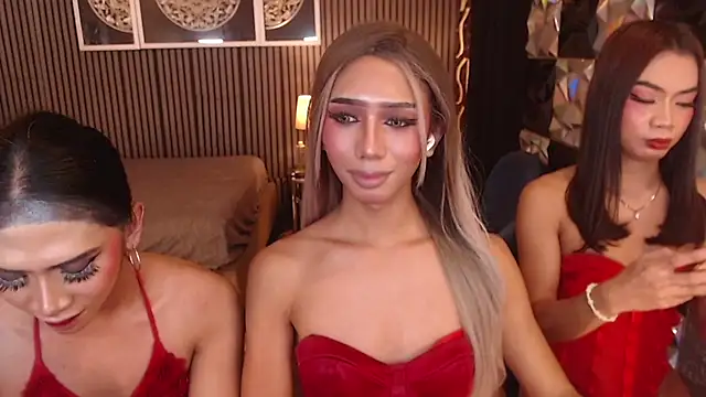 AudreyMilesTrans Adlı Modelin Canlı XXX Sohbeti