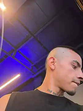 willclayyn Live XXX chat