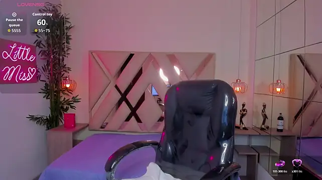 Živý XXX chat Anyelo_Twink