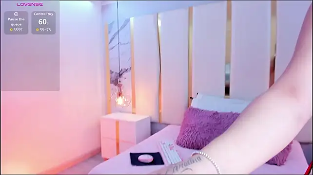 KamilaVegga Adlı Modelin Canlı XXX Sohbeti