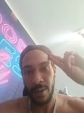 Онлайн чат XXX Mikaaa97