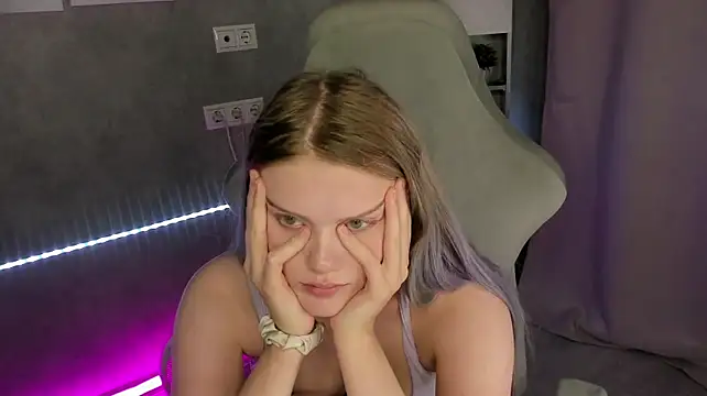 Alisa_Allison Chat XXX in diretta