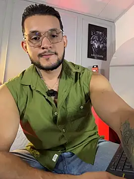 Marco_Vega live XXX chat