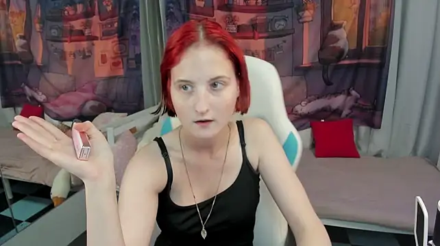 KiraElwood's Live XXX Chat