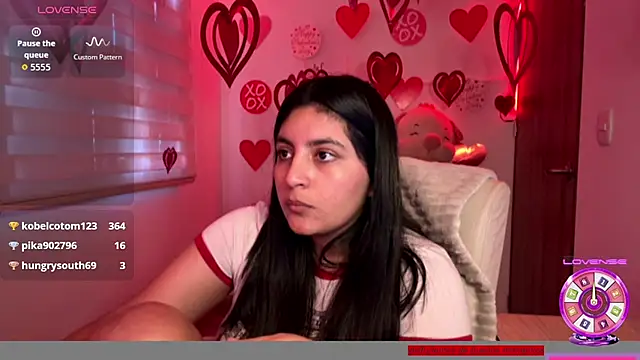 دردشة cloe_small الجنسية المباشرة