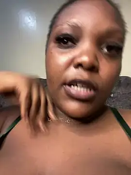 Bellaanjay XXX чат на живо