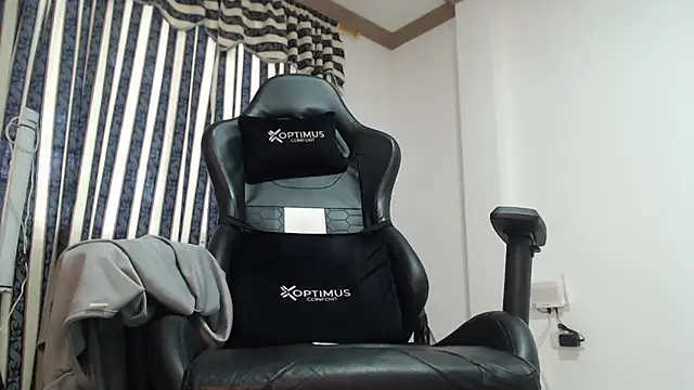 Chat +18 de Plug_Control ao vivo