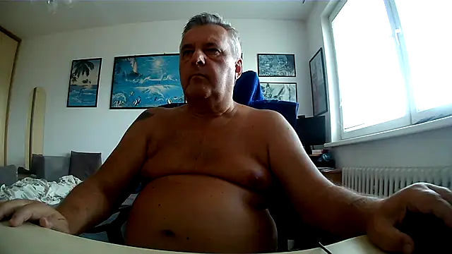 XXX chat uživo modela Robert_SK1